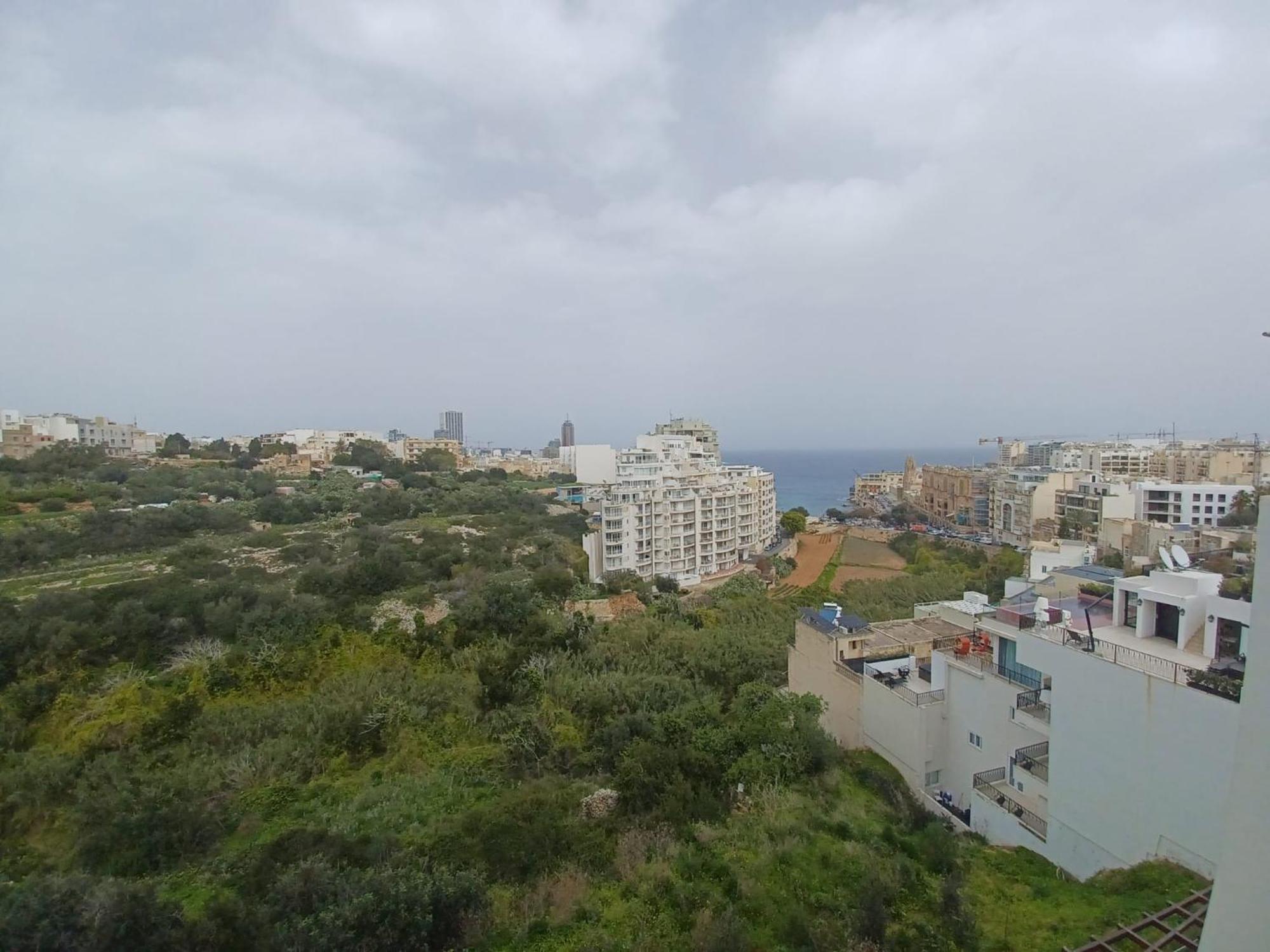 Spectacular Distant Seaview Apt Sliema Exterior photo